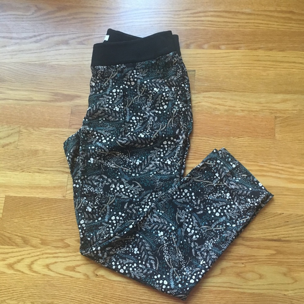 LOFT Navy Floral Flowy Lightweight Slim Leg Pants